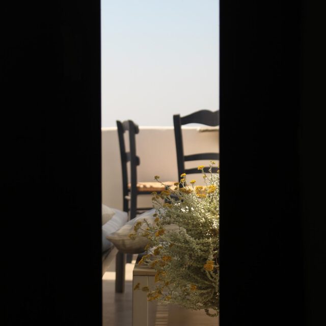 Opening the window sheds to a new day 🌞✨

📷 @florianhaentjes 

#tinosisland #tinos_island #cyclades_islands #cycladicislands #cycladicarchitecture #cycladicdesign #slowliving #slowtravel #triantaros #triantarosartisthouse #triantarosvillage #panotheartisthouse
